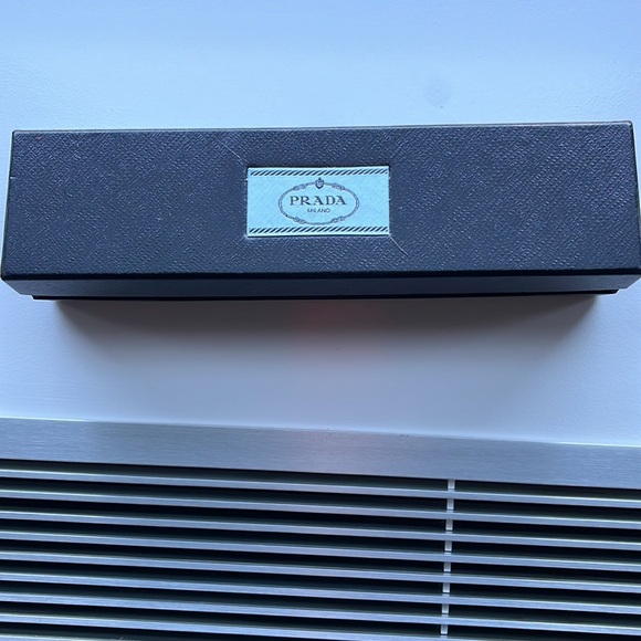 Rare Prada Tortoise Link Bracelet - Picture 8 of 15